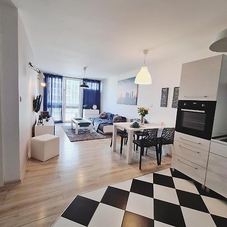 Apartament Centrum Jana Pawla II วอร์ซอ ภายนอก รูปภาพ