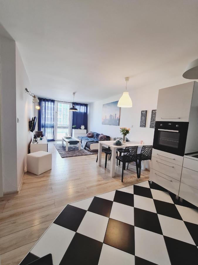 Apartament Centrum Jana Pawla II วอร์ซอ ภายนอก รูปภาพ
